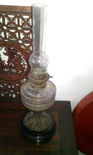 lampu meja antik