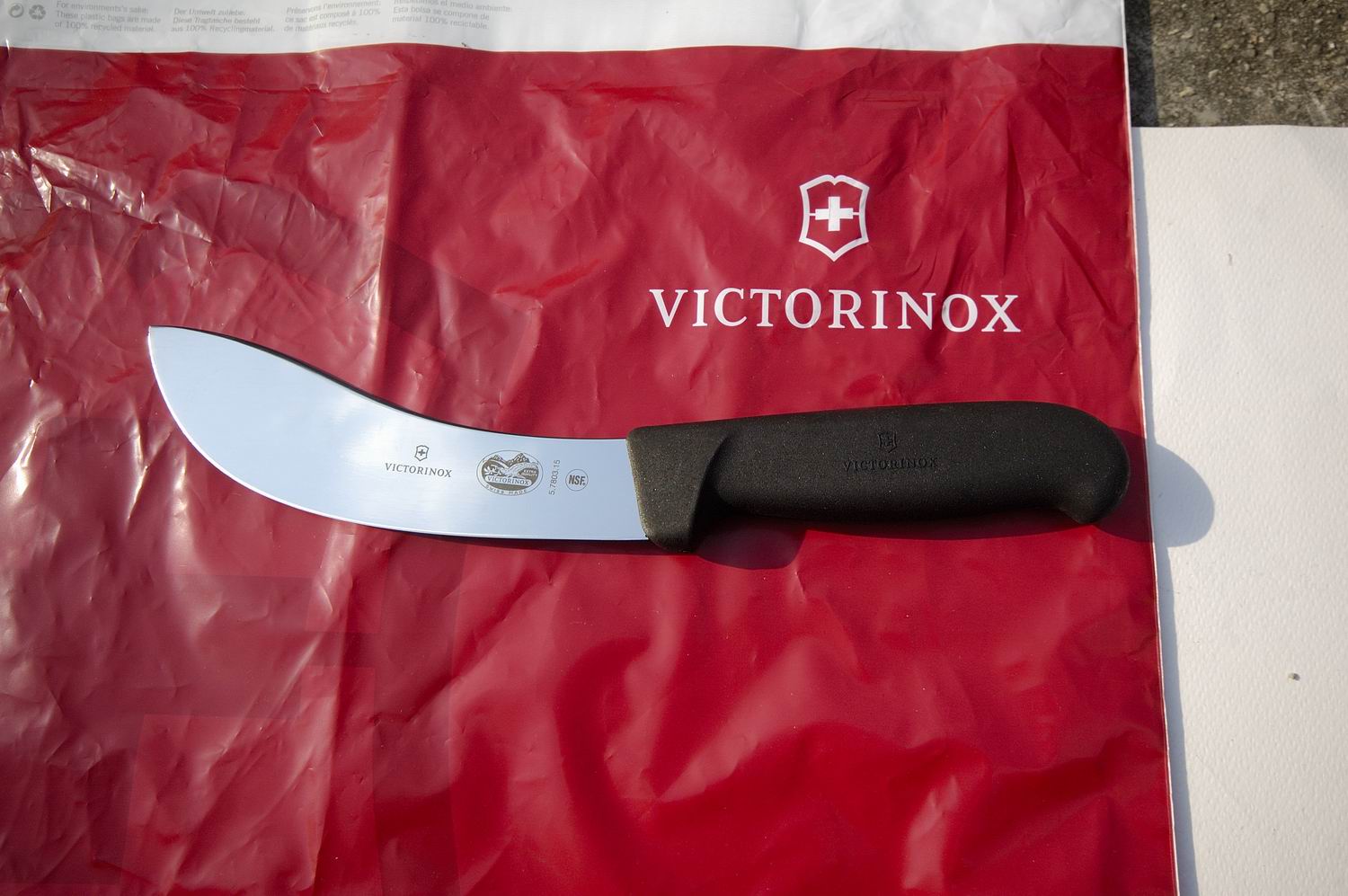 pisau lapah kulit Victorinox