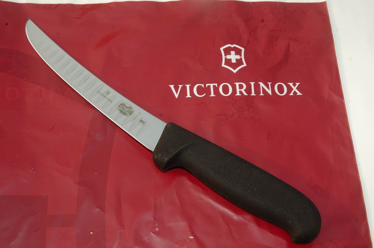 pisau-lapah-daging-victorinox-jalur