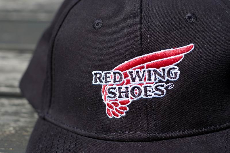 topi-hitam-redwing-shoes