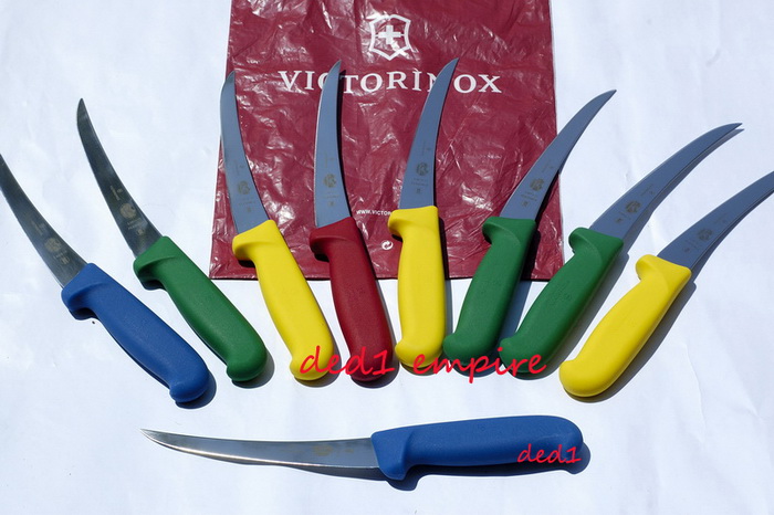 pisau lapah berwarna victorinox